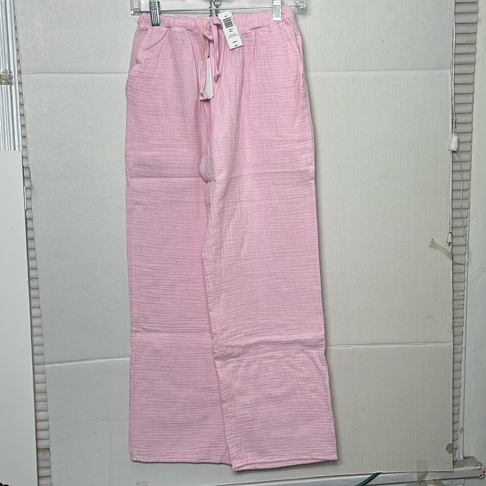 Aritzia Little Moon color Cupid Pink Sail Pant